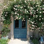 La Boheme Bed & Breakfast Charols
