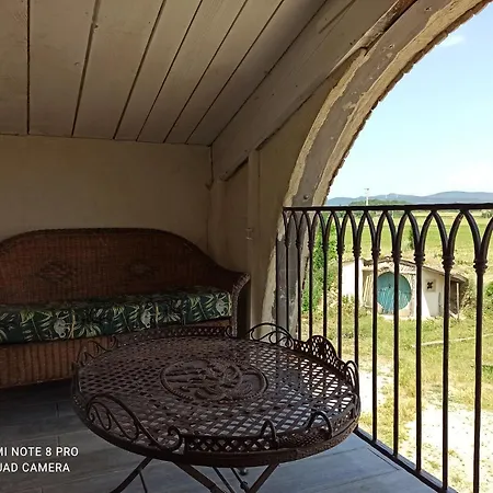 La Boheme Bed & Breakfast Charols